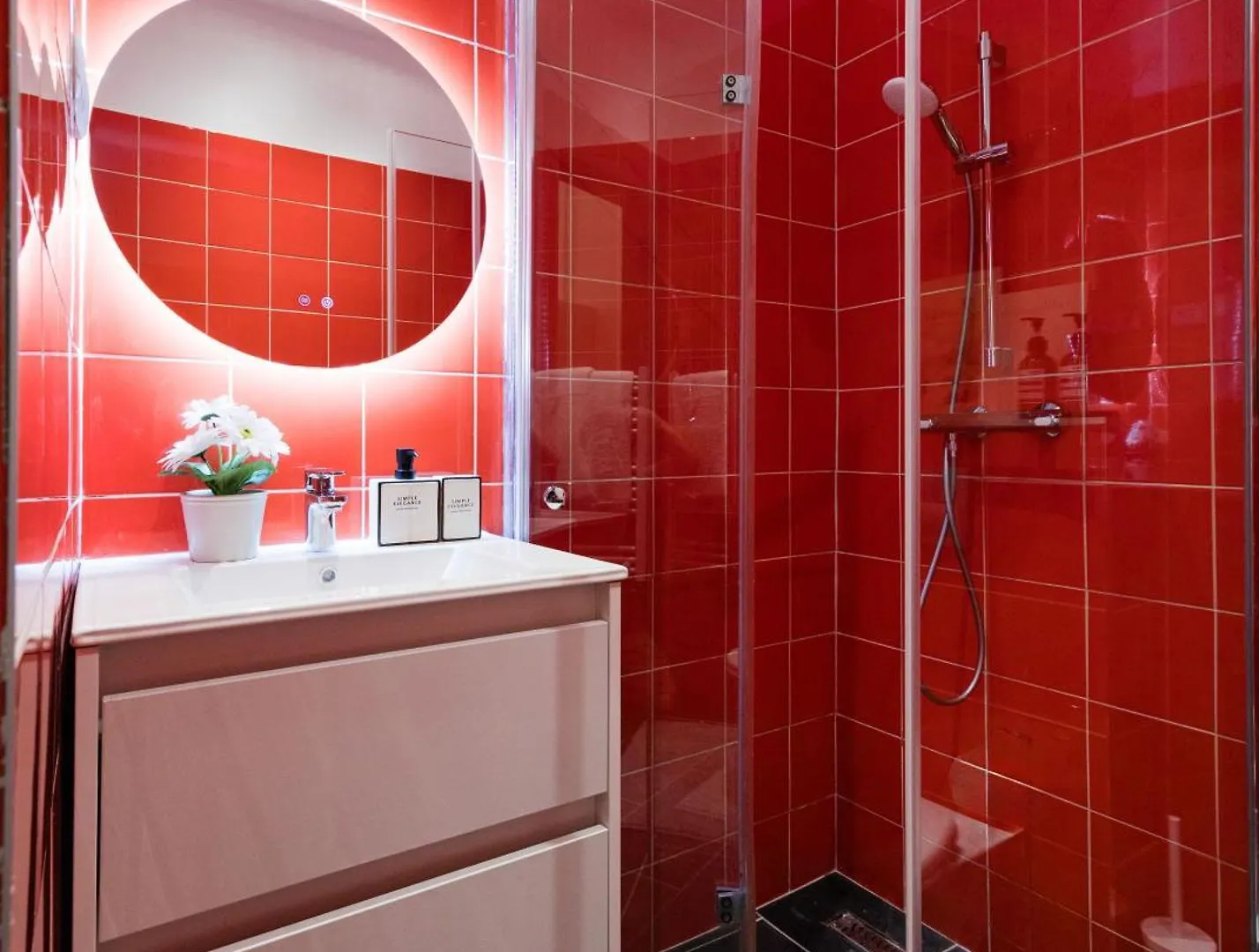 Spacious 5Br By Opera, Liszt Ferenc & City Centre 布达佩斯