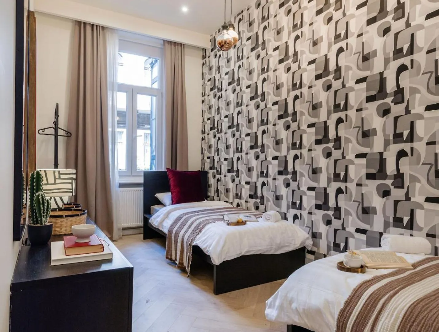 Spacious 5Br By Opera, Liszt Ferenc & City Centre 布达佩斯 公寓