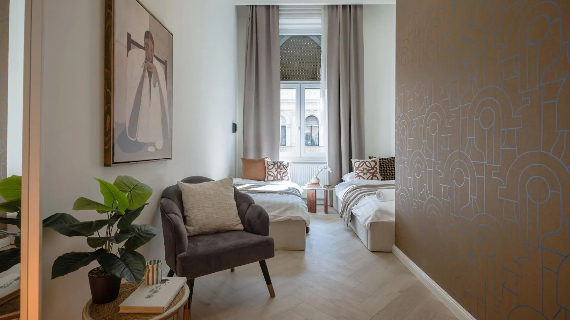 Spacious 5Br By Opera, Liszt Ferenc & City Centre 布达佩斯 0*,  匈牙利